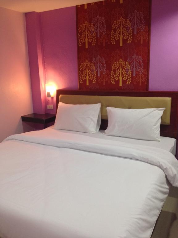 Orchid Hometel Hotel 3*