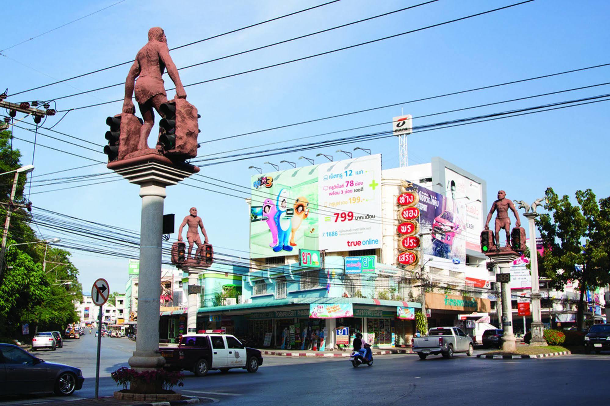 Orchid Hometel Hotel 3*